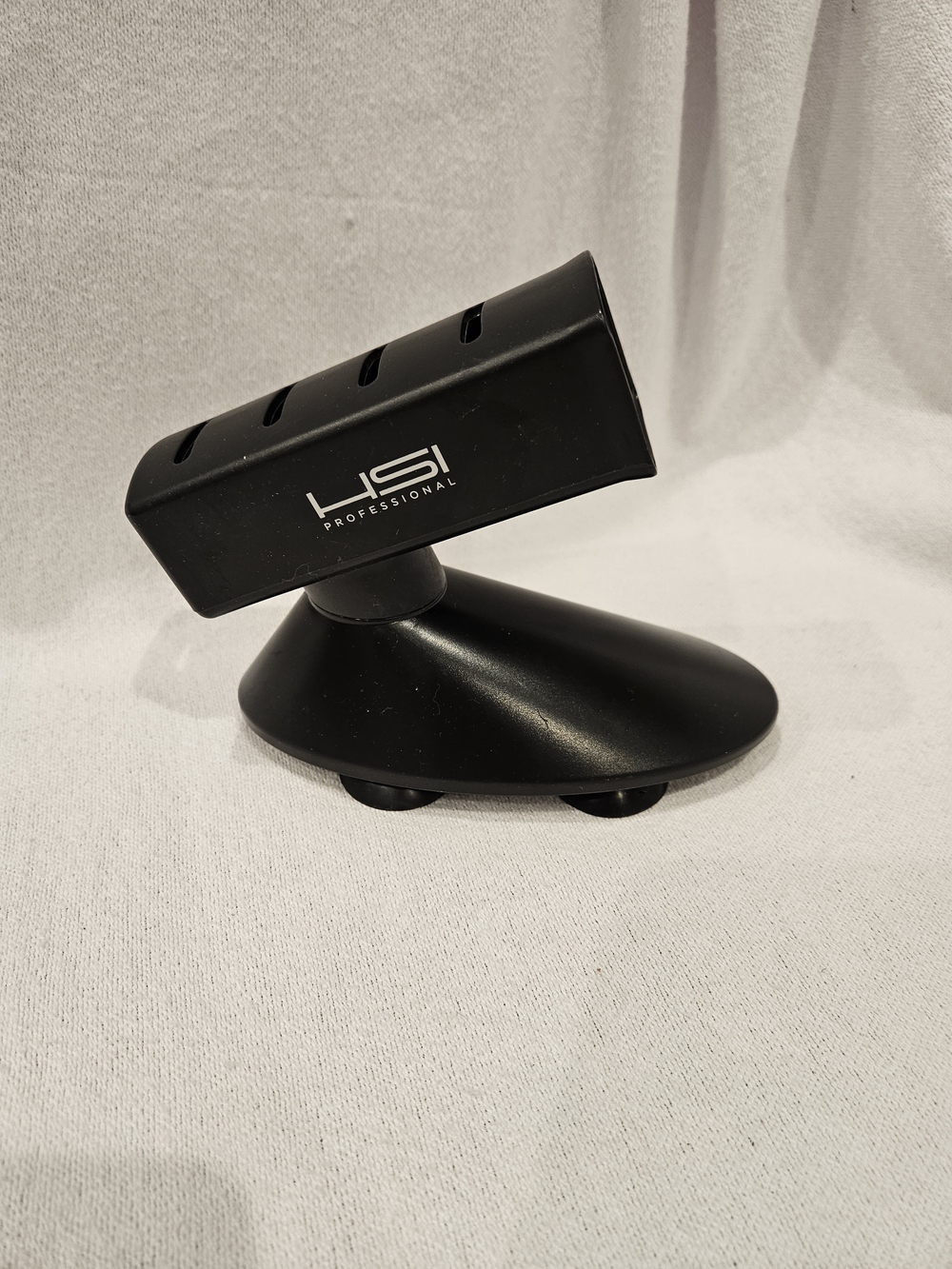HSI Professional Black Flat Iron Holder With Wall Hanger And Suction Cups